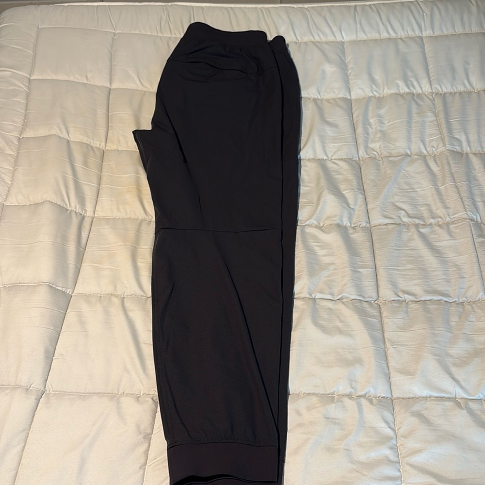 Never worn Lululemon ABC jogger XXL gray